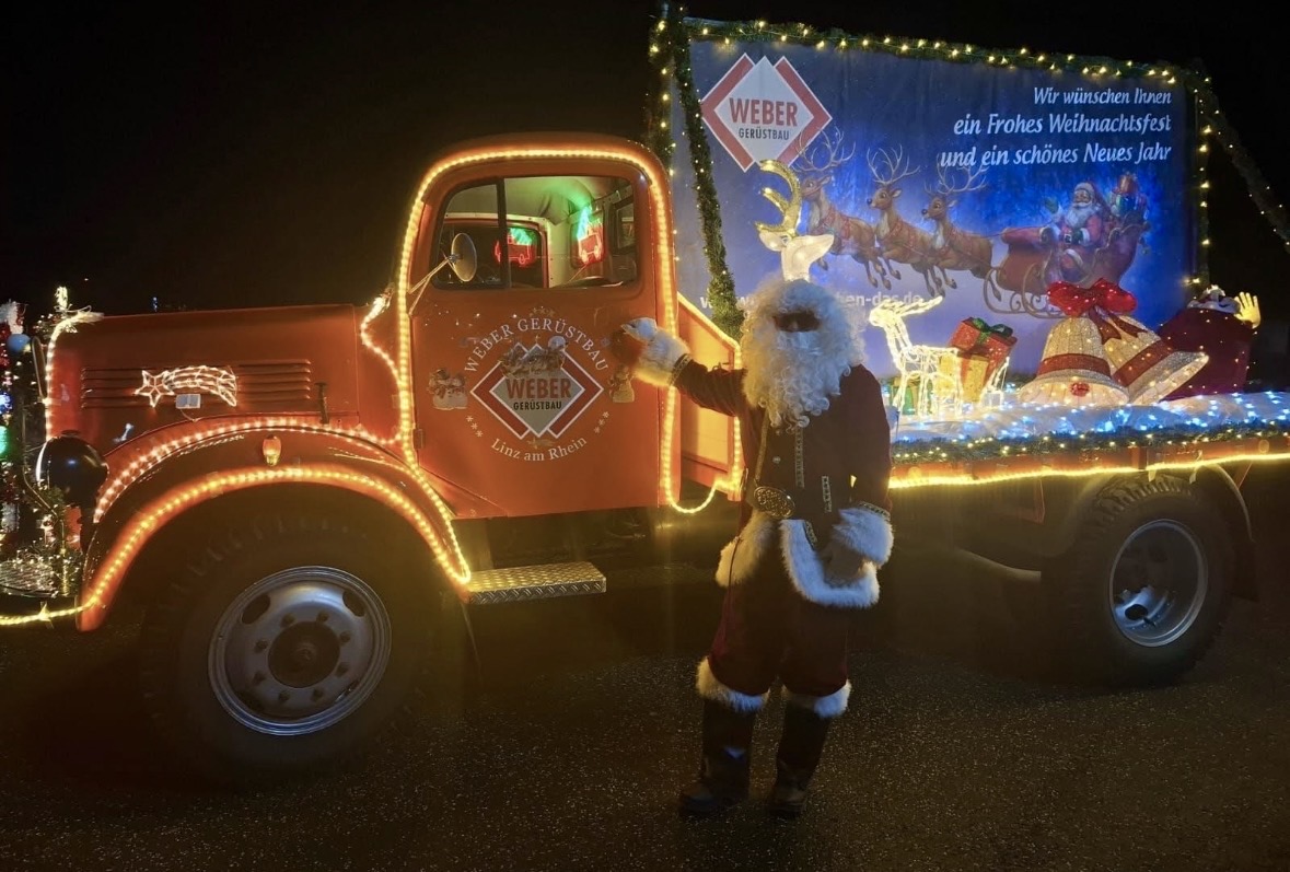 Gerüstbau WeberWeihnachten Truck Nikolaus